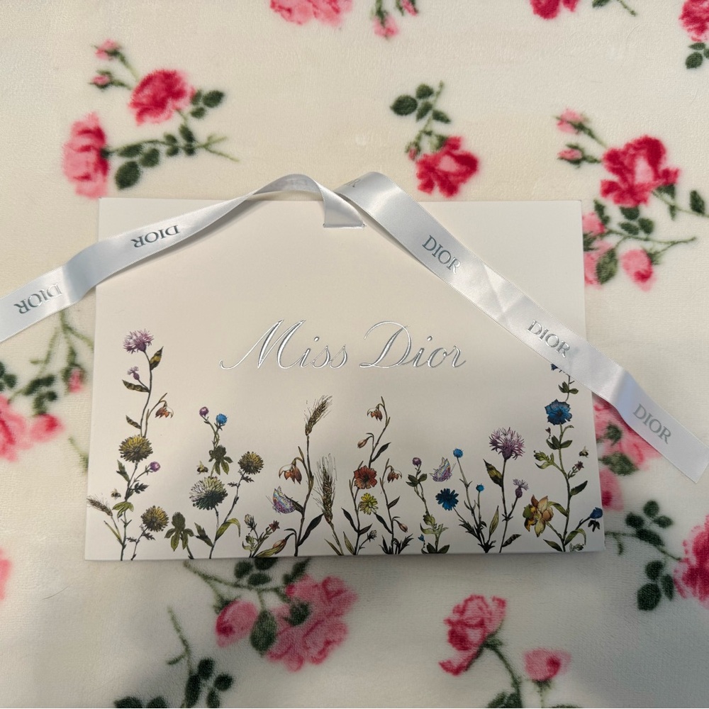 Dior Miss Dior Floral White Gift Box